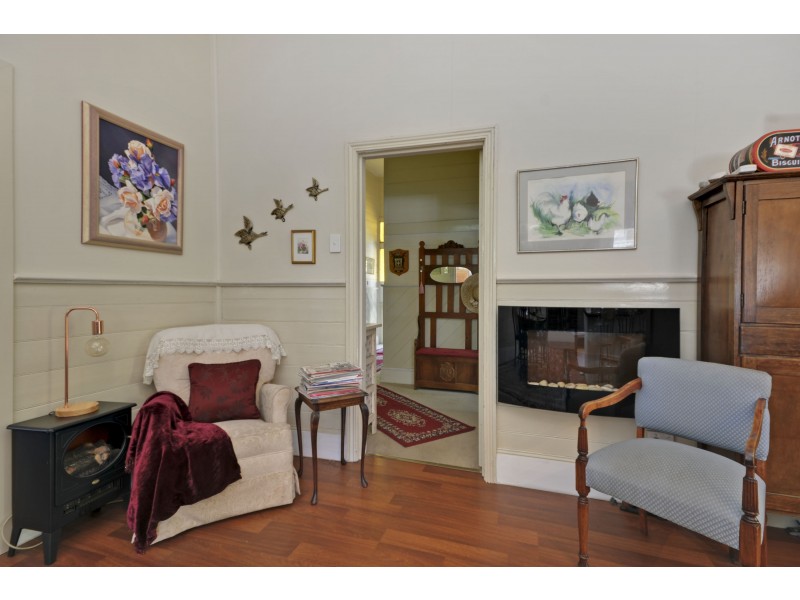 2 Mervyn Street, Moe VIC 3825