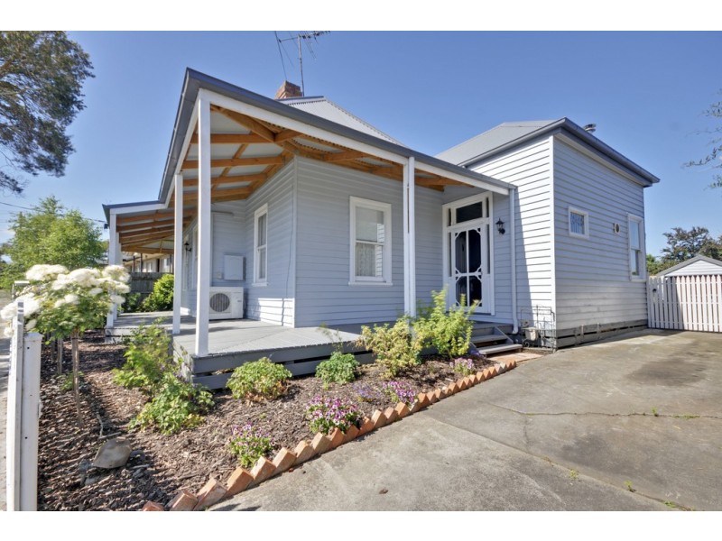 2 Mervyn Street, Moe VIC 3825