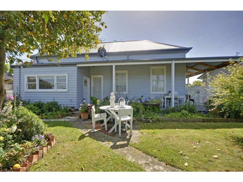2 Mervyn Street, Moe VIC 3825