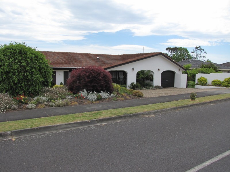 6 Paisley Street, Newborough VIC 3825