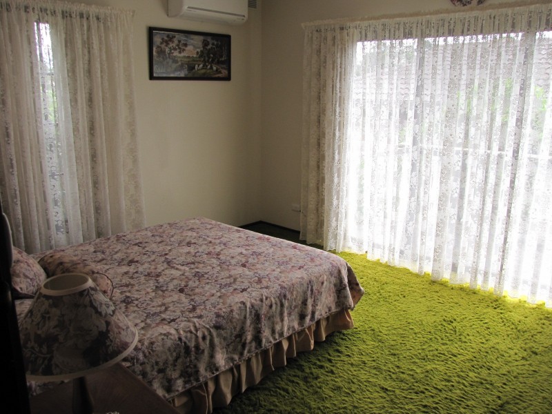 6 Paisley Street, Newborough VIC 3825