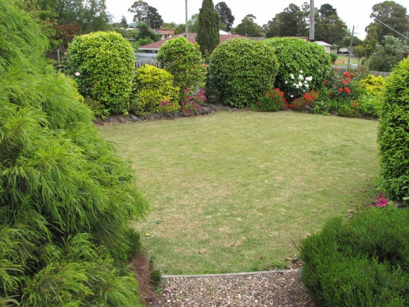 6 Paisley Street, Newborough VIC 3825