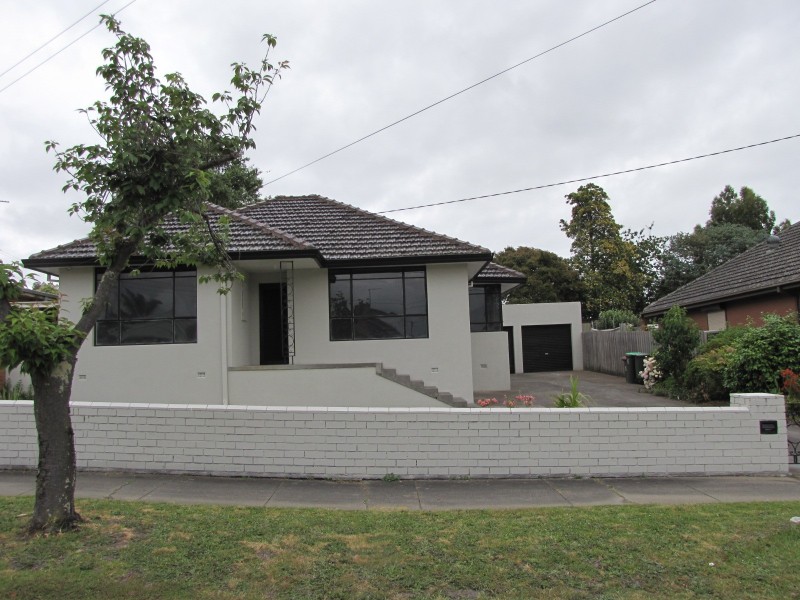 23 Law Street, Newborough VIC 3825