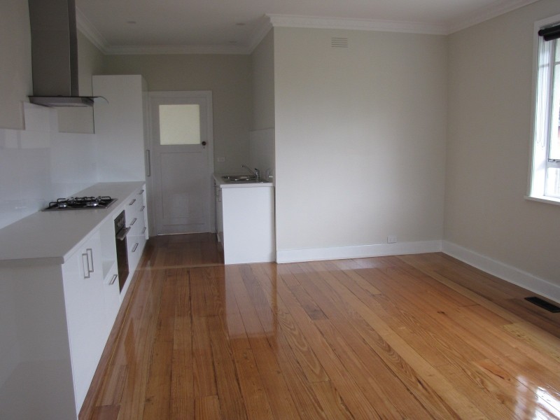 23 Law Street, Newborough VIC 3825