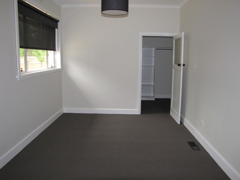 23 Law Street, Newborough VIC 3825