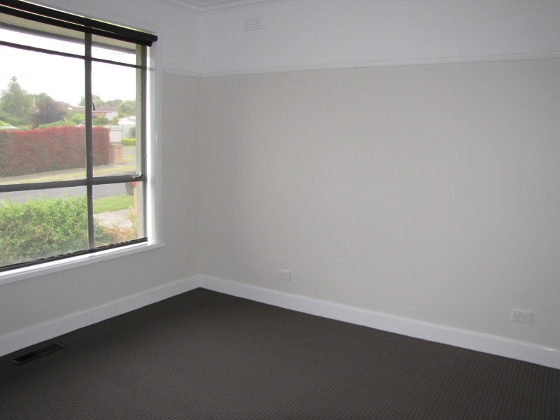 23 Law Street, Newborough VIC 3825
