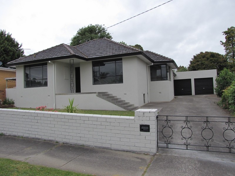 23 Law Street, Newborough VIC 3825