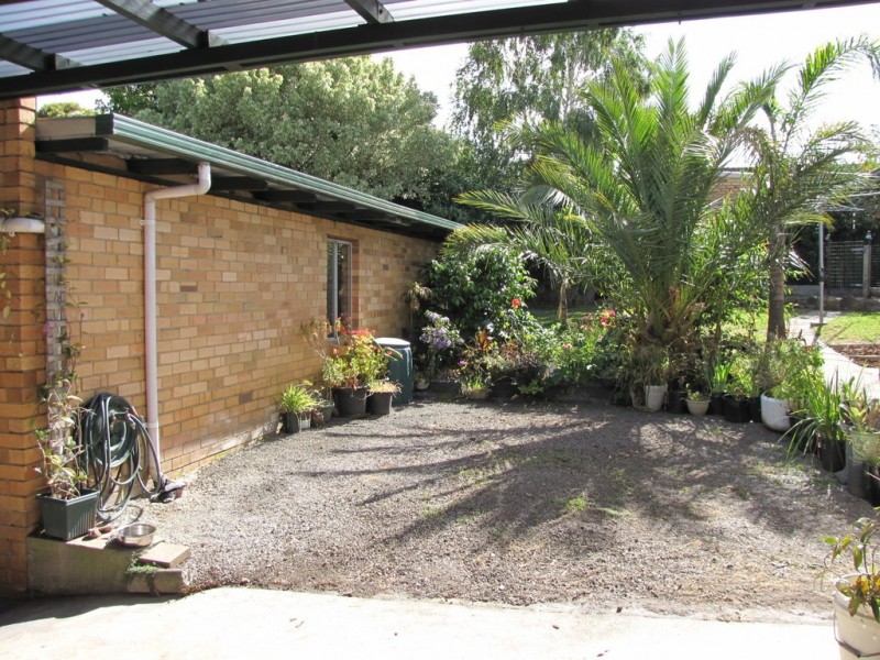 22 Smallburn Avenue, Newborough VIC 3825