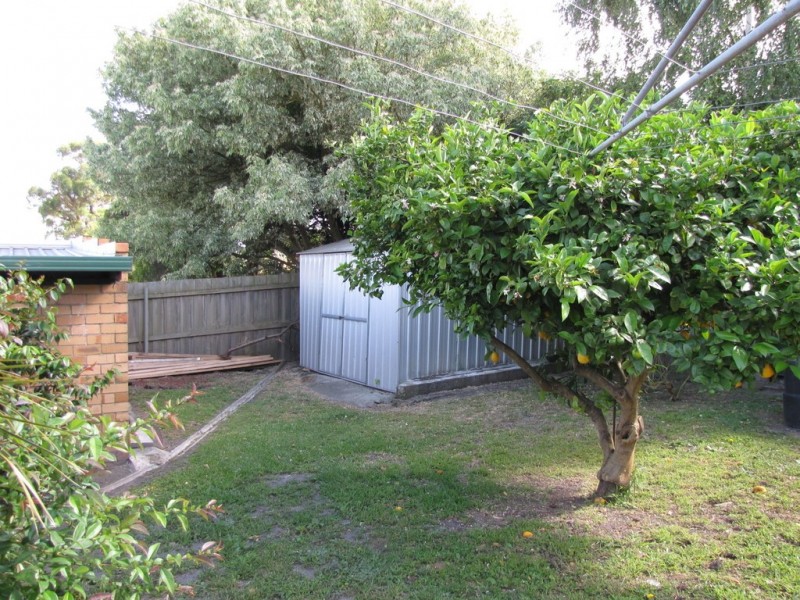 22 Smallburn Avenue, Newborough VIC 3825