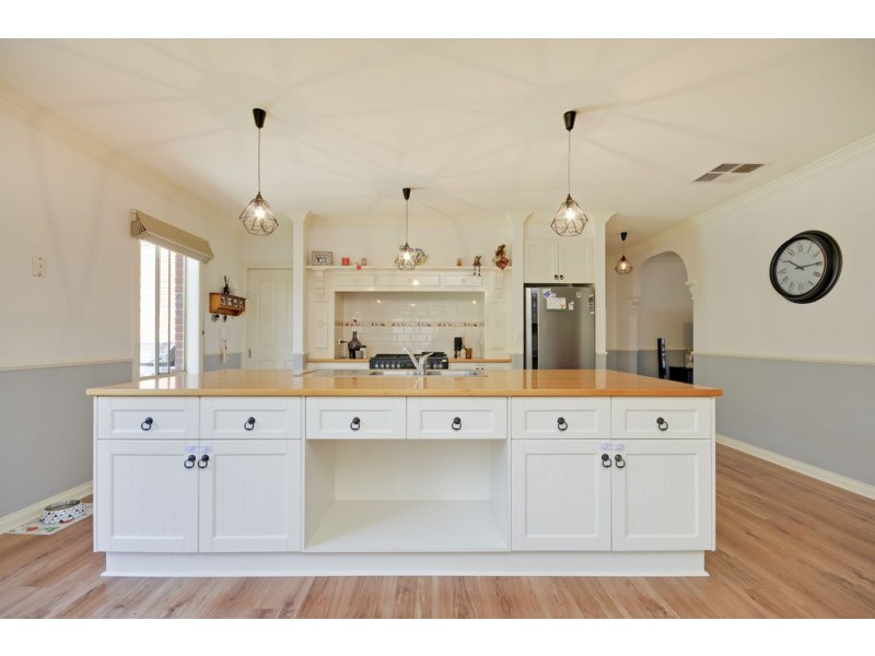 36 Parkside Drive, Moe VIC 3825