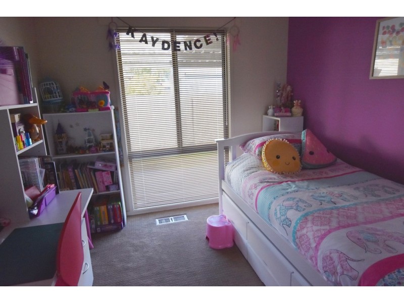 20 Southwell Avenue, Newborough VIC 3825