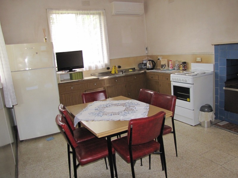 39 Cross Street, Newborough VIC 3825