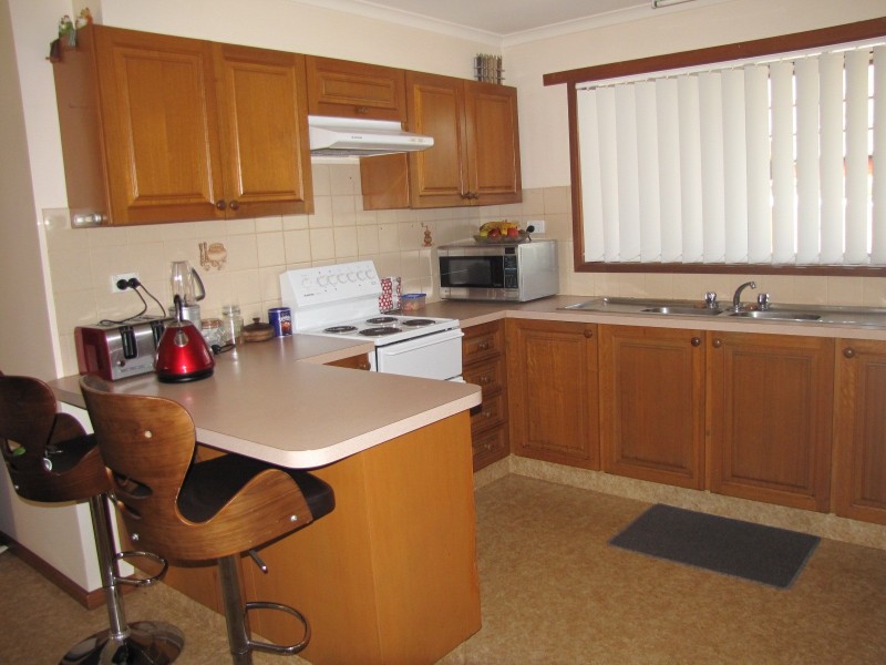 9 Helen Court, Moe VIC 3825