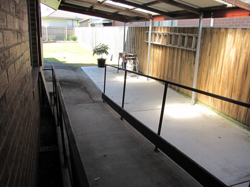 9 Helen Court, Moe VIC 3825