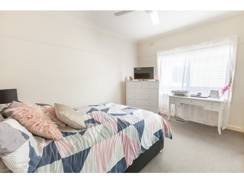 124 Service Road, Moe VIC 3825