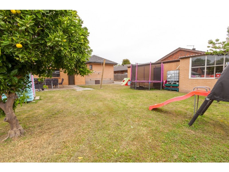 124 Service Road, Moe VIC 3825