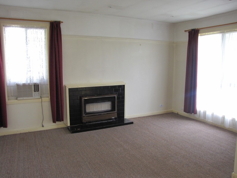 117 Service Road, Moe VIC 3825