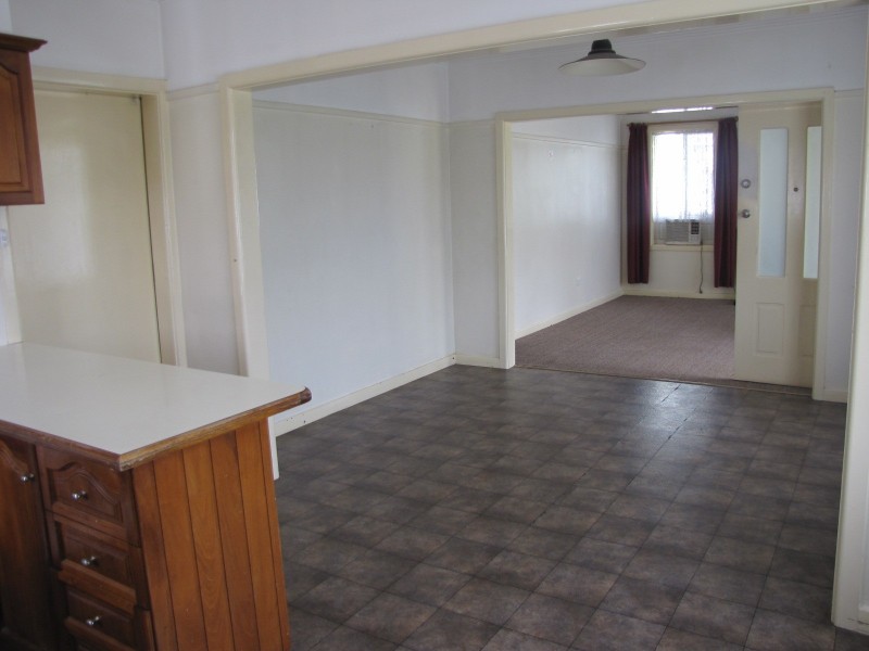 117 Service Road, Moe VIC 3825