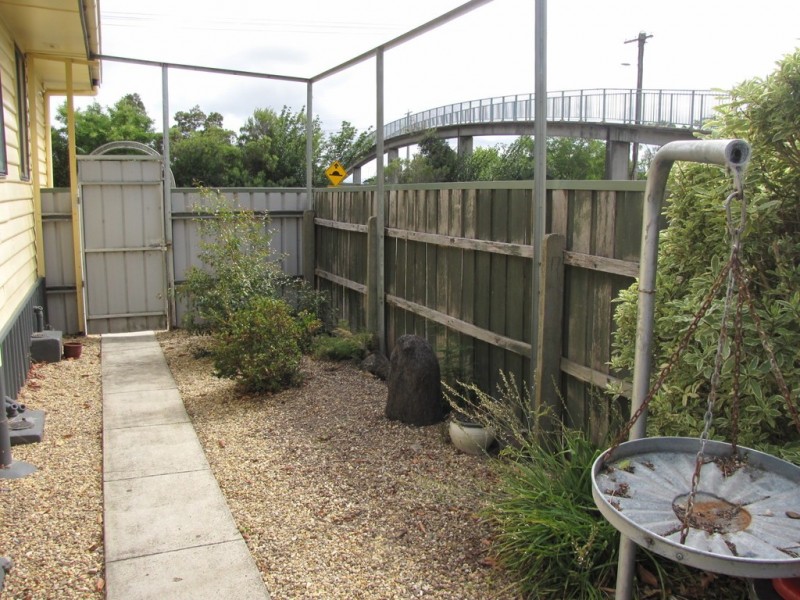 117 Service Road, Moe VIC 3825