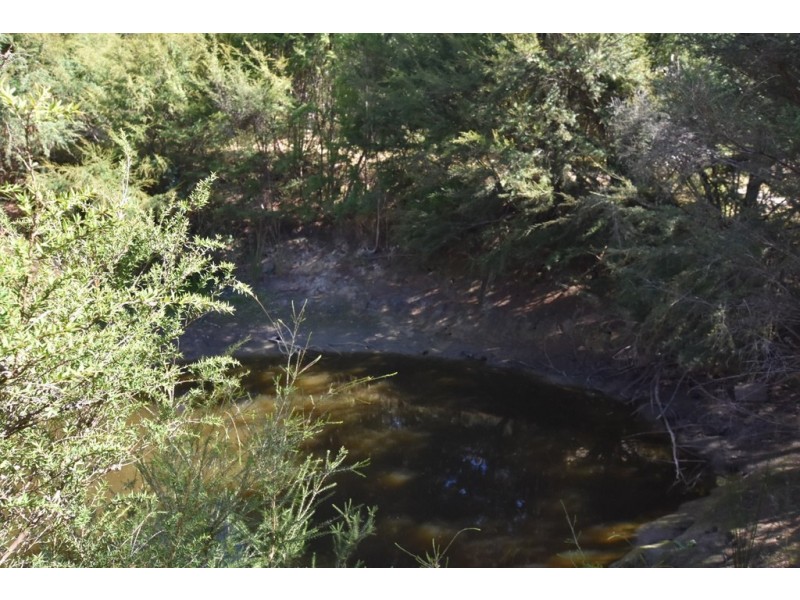 15 Yasmin Drive, Hernes Oak VIC 3825