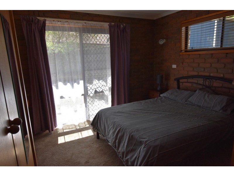 90 Chamberlain Road, Newborough VIC 3825