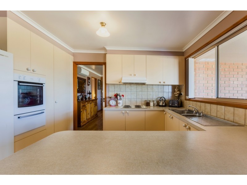 881 Moe Rawson Road, Tanjil South VIC 3825