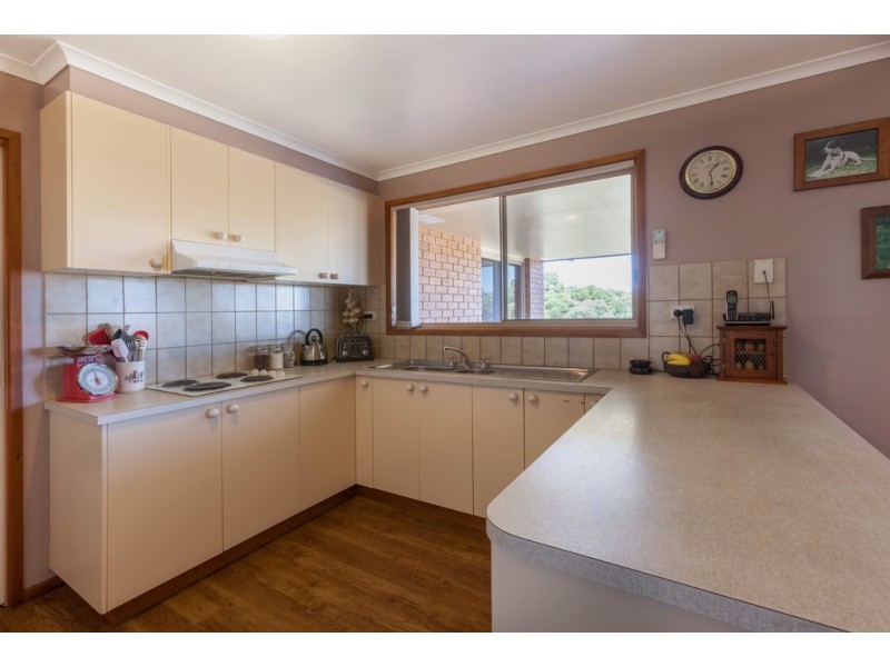 881 Moe Rawson Road, Tanjil South VIC 3825