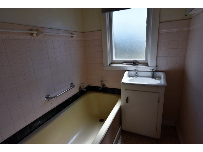 5 Balfour Street, Newborough VIC 3825