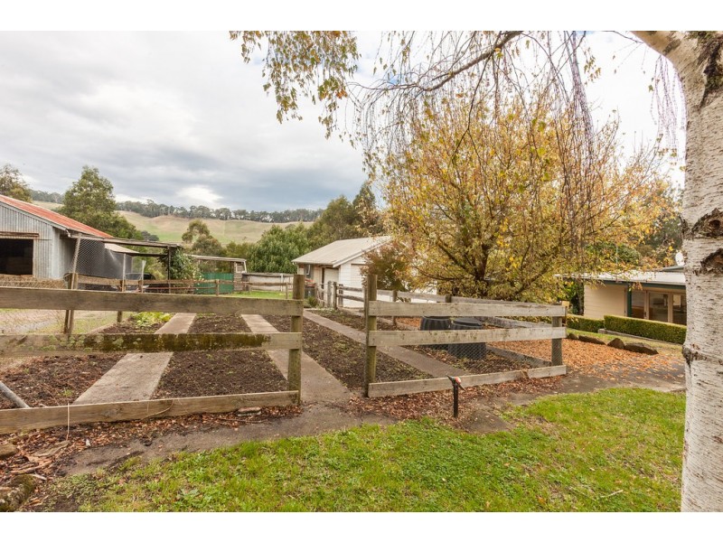1195 Coalville Road, Narracan VIC 3824
