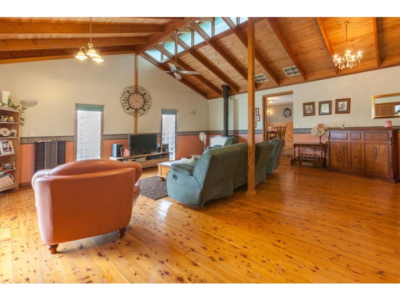 51 Haunted Hills Road, Newborough VIC 3825