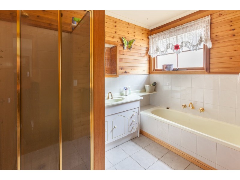 51 Haunted Hills Road, Newborough VIC 3825