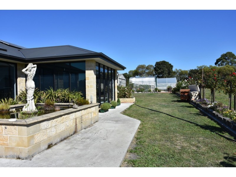 50 McPherson Road, Newborough VIC 3825