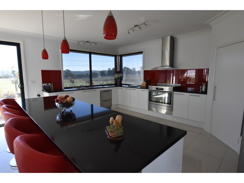 50 McPherson Road, Newborough VIC 3825