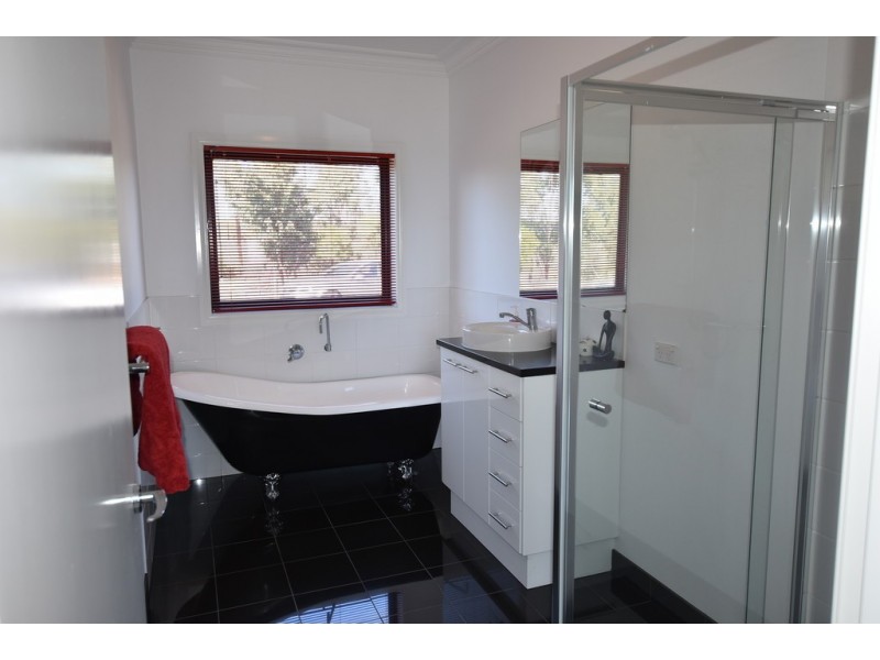 50 McPherson Road, Newborough VIC 3825