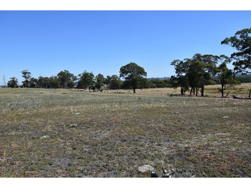 50 McPherson Road, Newborough VIC 3825