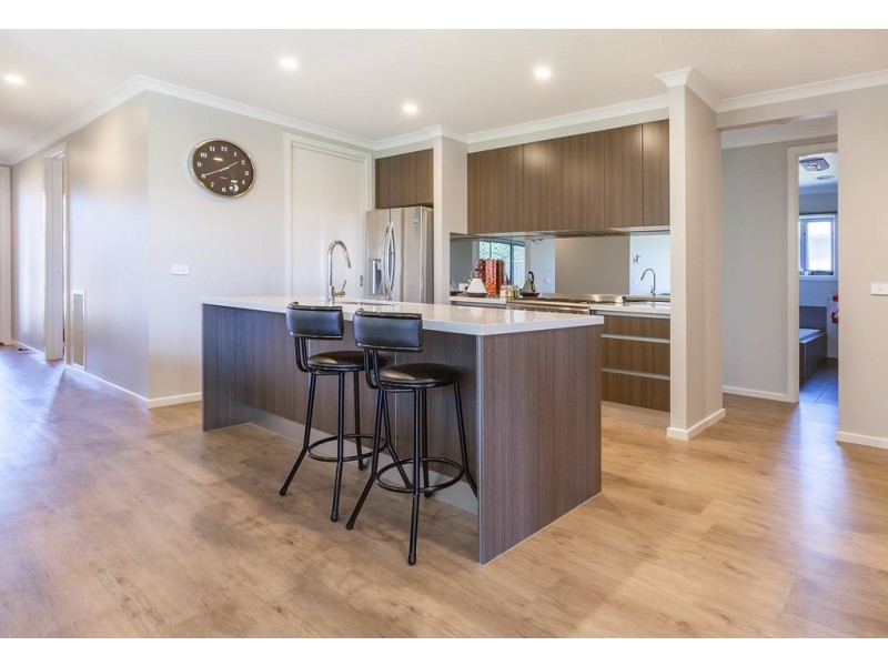 15 Avoca Place, Moe VIC 3825