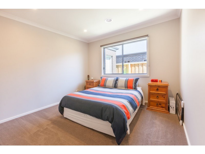 15 Avoca Place, Moe VIC 3825
