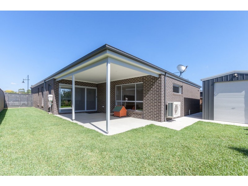 15 Avoca Place, Moe VIC 3825