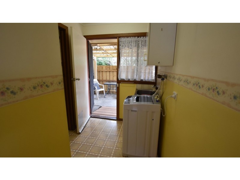 2/2 Evelyn Street, Moe VIC 3825