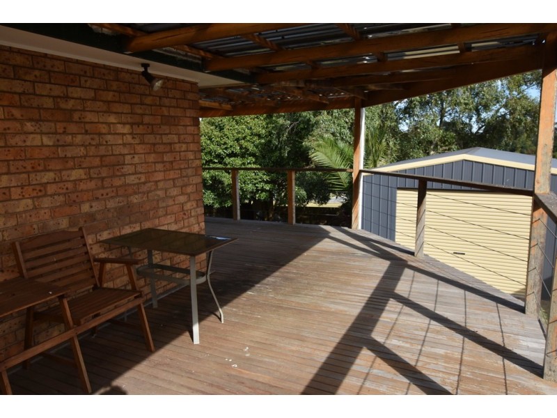 43 Dinwoodie Drive, Newborough VIC 3825