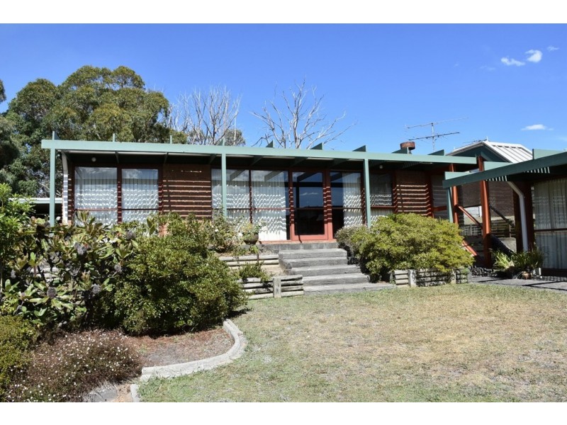 30 Fairway Drive, Yallourn VIC 3825