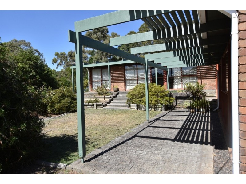 30 Fairway Drive, Yallourn VIC 3825