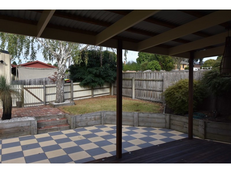 4 Railway Crescent, Moe VIC 3825