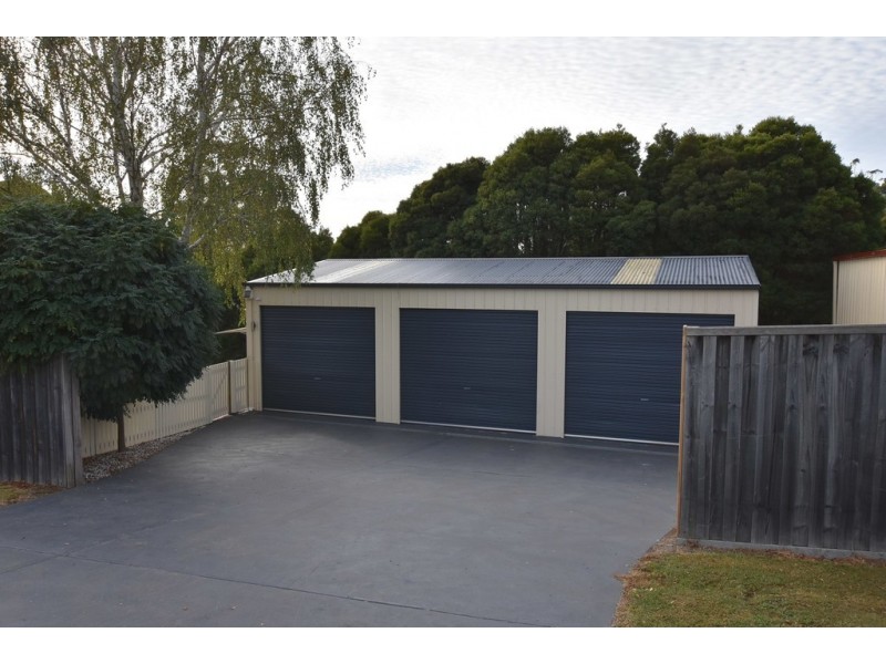 4 Railway Crescent, Moe VIC 3825