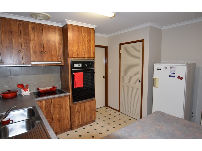 31 Abbott St, Moe VIC 3825