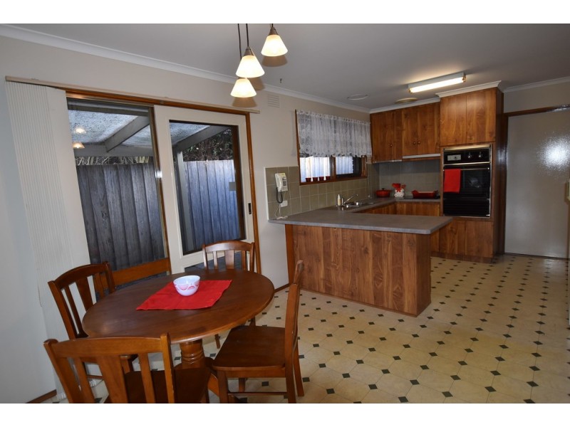 31 Abbott St, Moe VIC 3825