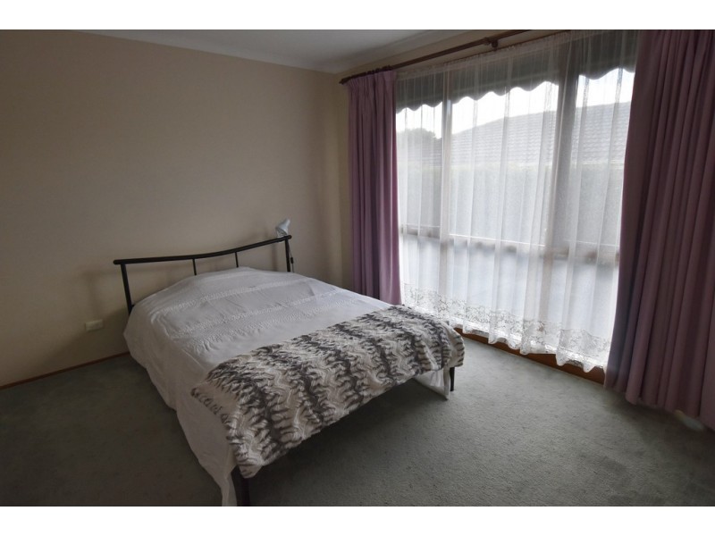 31 Abbott St, Moe VIC 3825