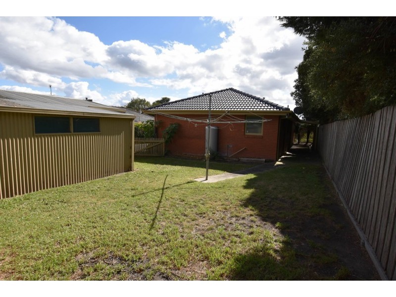 31 Abbott St, Moe VIC 3825