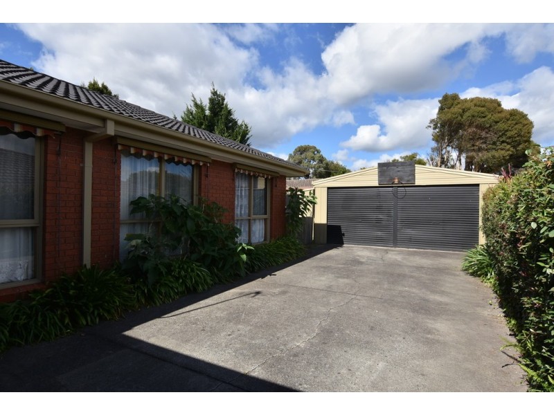 31 Abbott St, Moe VIC 3825