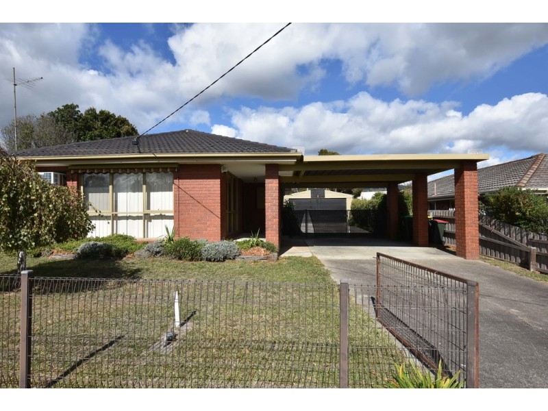 31 Abbott St, Moe VIC 3825